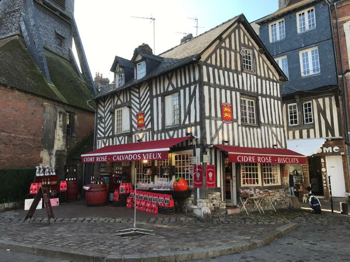 La Bonbonniere De Sofi Apartment Honfleur Exterior photo
